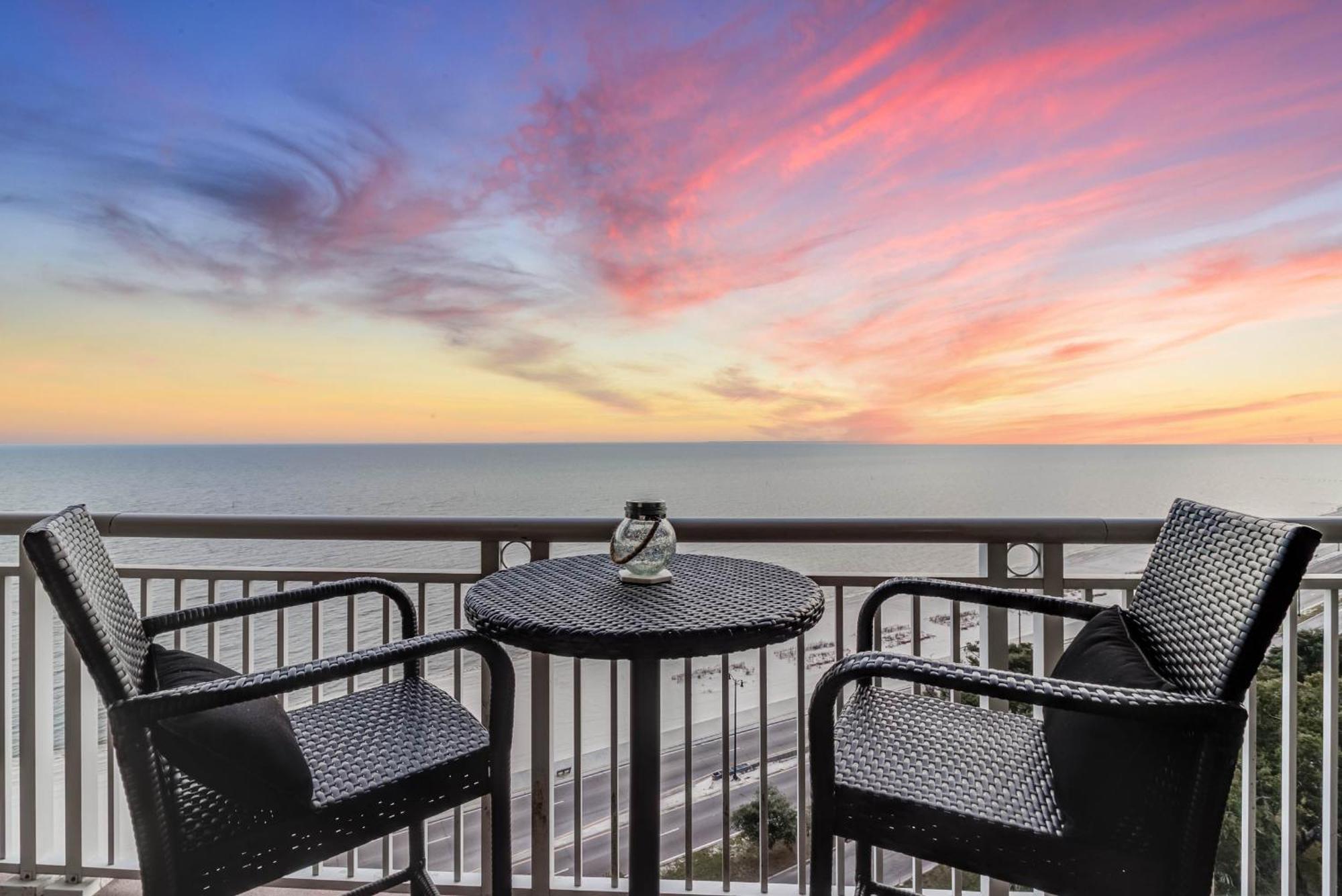 Gorgeous Oceanview 3Br Luxury Condo - Latitude Gulfport Dış mekan fotoğraf