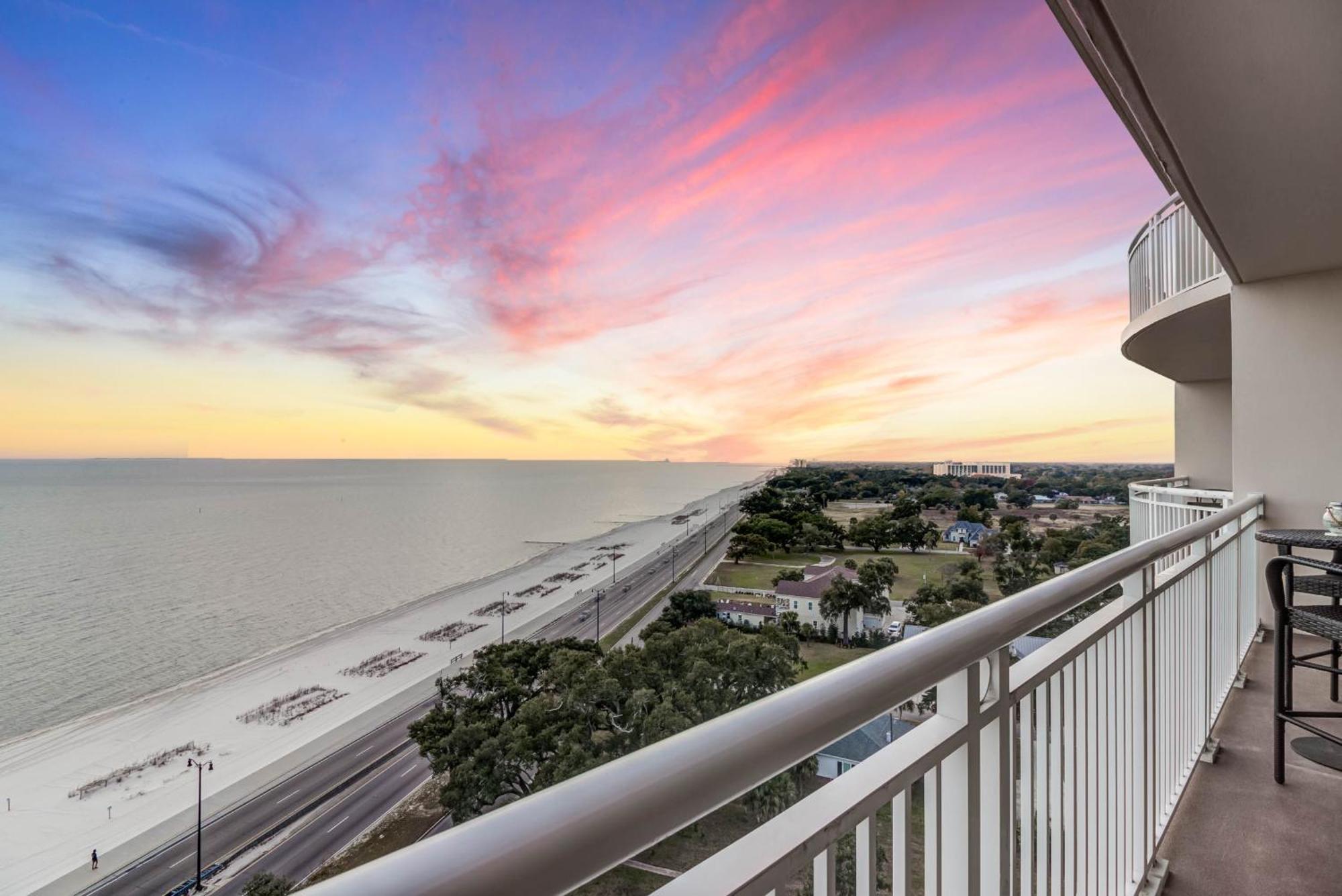 Gorgeous Oceanview 3Br Luxury Condo - Latitude Gulfport Dış mekan fotoğraf